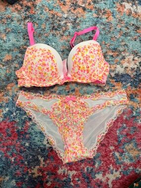 Floral Neon Lace Push-Up Bra & Bikini Panty Set - Pink